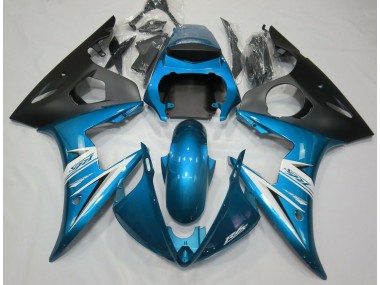 03-04 Hellblau & Weiß R6 Verkleidung