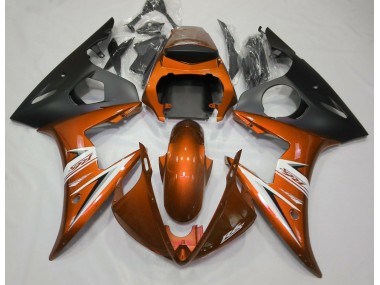03-04 Orange Glänzend & Weiß R6 Verkleidung
