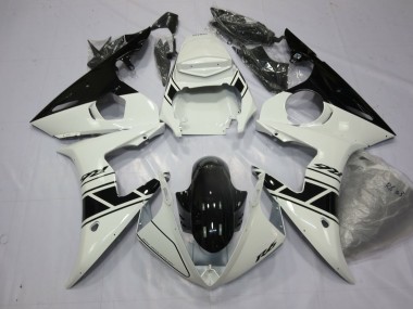 03-04 Schwarz & Weiß R6 Verkleidung