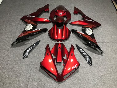 04-06 Rot Glänzend & Logos R1 Verkleidung