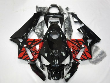 05-06 Schwarz & Tribal-Rot CBR600RR Verkleidung