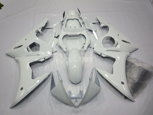 05 Glänzend Weiß R6 Verkleidung