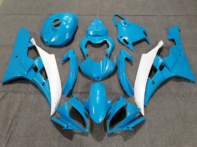 06-07 Blau & Weiß Mit Perle R6 Verkleidung