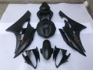 06-07 Matt Schwarz Schlicht R6 Verkleidung