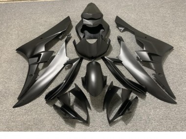 06-07 Vollmatt Schwarz R6 Verkleidung