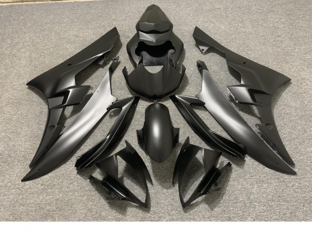 06-07 Vollmatt Schwarz R6 Verkleidung