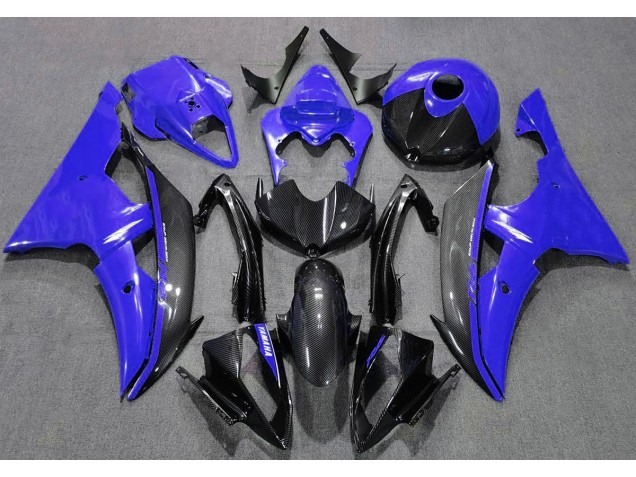 08-16 Blau Glänzend & Kohlefaser R6 Verkleidung