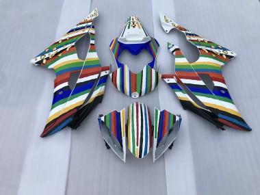 08-16 Mehrfarbig R6 Verkleidung