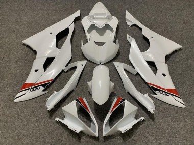 08-16 Perlweiss R6 Verkleidung