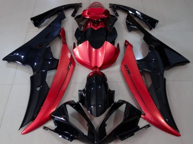 08-16 Schwarz Glänzend & Bonbonrot R6 Verkleidung