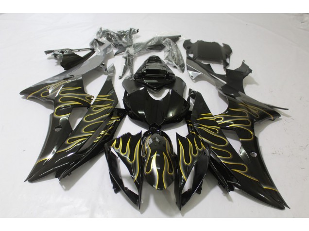 08-16 Schwarz Glänzend & Flame R6 Verkleidung