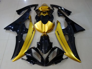 08-16 Schwarz Glänzend & Gold R6 Verkleidung