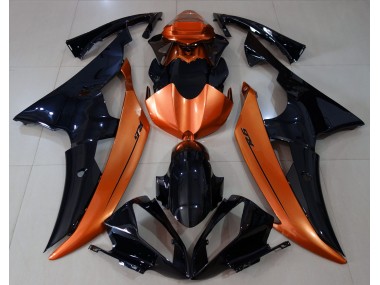 08-16 Schwarz Glänzend & Hellorange R6 Verkleidung