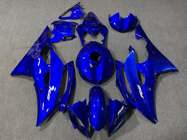 08-16 Tiefes Blau R6 Verkleidung