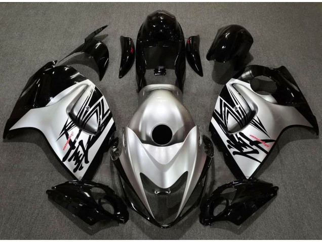 08-20 Glänzendes Schwarz & Silberdesign GSXR 1300 Verkleidung