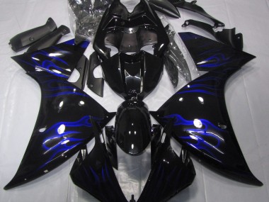 09-11 Schwarz & Blau Flamme R1 Verkleidung