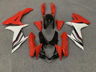 11-24 Rot & Glänzender Weißstil GSXR 600-750 Verkleidung
