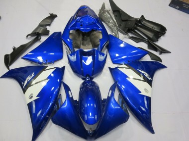 12-14 Blau & Weiß R1 Verkleidung