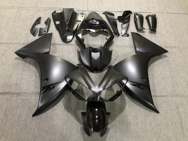 12-14 Total Schwarz R1 Verkleidung