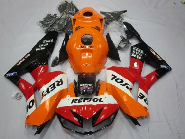 13-23 Ein Herz CBR600RR Verkleidung