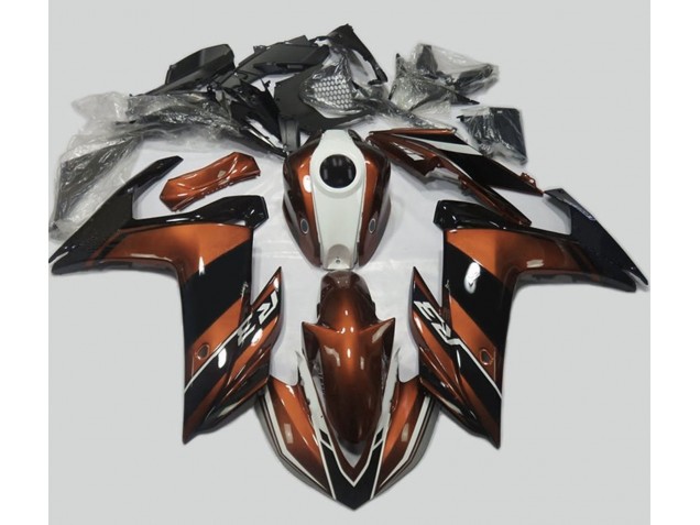 15-18 Orange & Schwarz Glänzend R3 Verkleidung