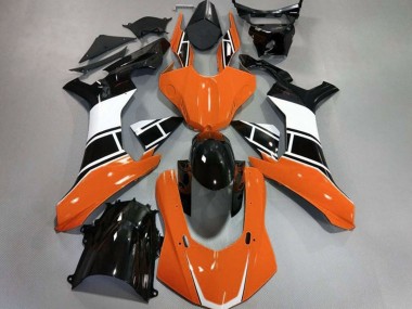 15-19 Orange Glänzend Silber & Schwarz R1 Verkleidung