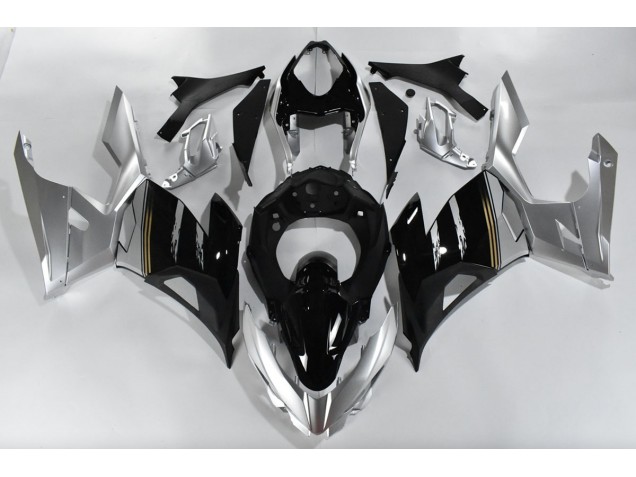 18-23 Silber & Schwarz Ninja 400 Verkleidung